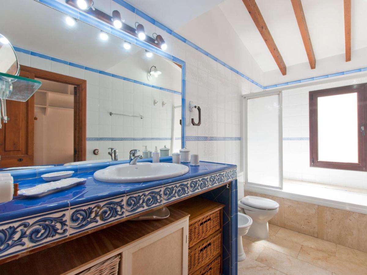 House Es Convent In Alcudia, Close To Beaches Экстерьер фото